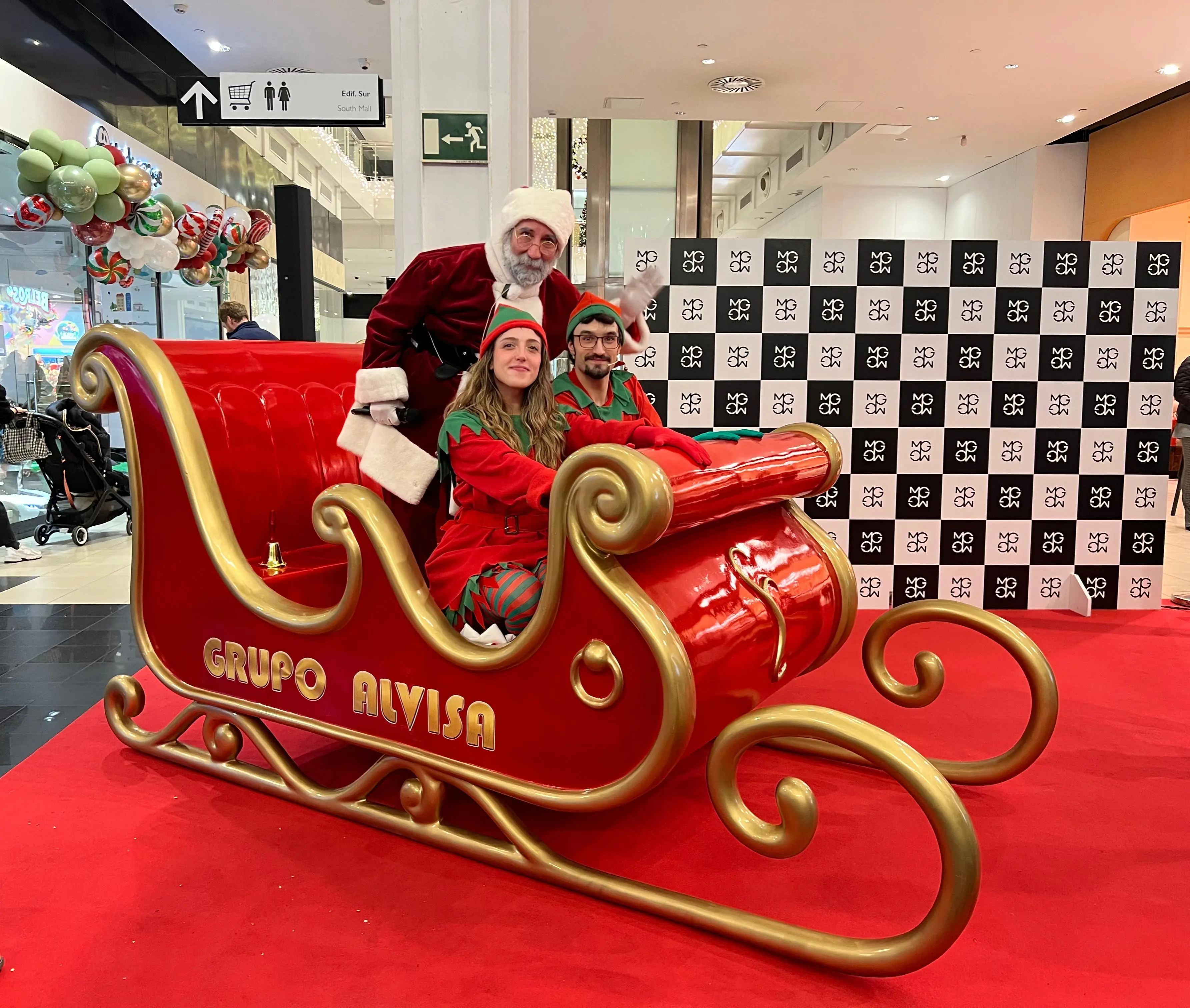 ¿Buscas el "Efecto WOW" esta Navidad? Alquila el único Trineo de Papá Noel realista de España (y olvídate del corchopán)