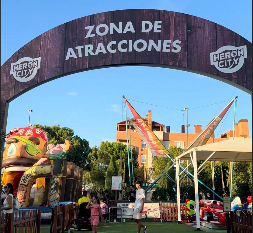 zona de atracciones en el centro comercial heron city de las rozas